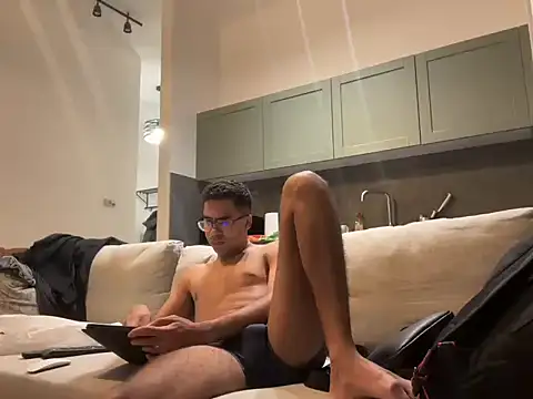 Snapshot of Markitos2323 chatting on November 2025 10:43:02 PM Markitos2323 online show from November 2025 10:43:02 PM