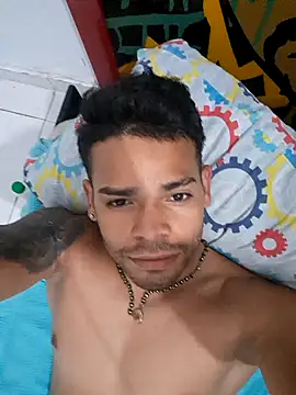 Snapshot of evan_stick chatting on November 2025 05:01:02 AM evan stick online show from November 2025 05:01:02 AM