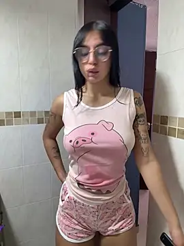 Snapshot of Clawd_hot chatting on November 2025 01:22:01 PM Clawd hot online show from November 2025 01:22:01 PM