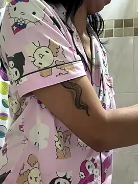 Snapshot of Clawd_hot chatting on December 2025 01:38:02 PM Clawd hot online show from December 2025 01:38:02 PM