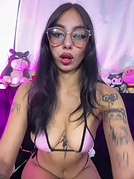 Snapshot of Clawd_hot chatting on February 2026 02:52:02 PM Clawd hot online show from February 2026 02:52:02 PM