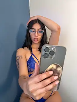 Clawd hot online show from October 2025 12:52:01 PM
