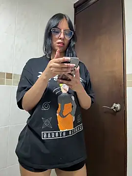 Snapshot of Clawd_hot chatting on November 2025 10:02:02 PM Clawd hot online show from November 2025 10:02:02 PM