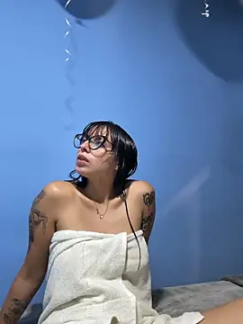 Clawd hot online show from April 2026 09:32:02 PM