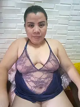 hotlyn45 online show from November 2025 01:21:02 AM