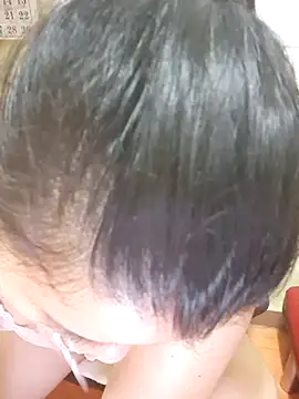 hotlyn45 online show from November 2025 02:12:01 AM