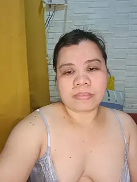 hotlyn45 online show from February 2026 02:20:02 AM