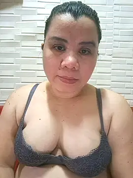 hotlyn45 online show from November 2025 12:26:02 AM