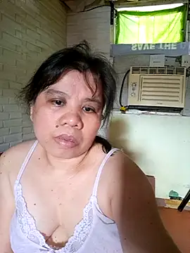 hotlyn45 online show from July 2026 02:57:02 AM