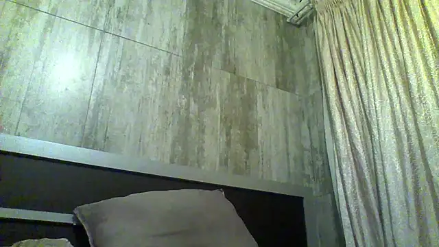 longdickson12345 online show from February 2026 05:45:01 PM