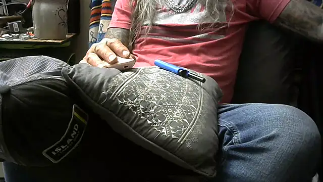 crassanova online show from April 2026 02:38:02 AM