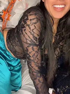 Snapshot of BrunetteBliss69 chatting on October 2025 03:27:01 AM BrunetteBliss69 online show from October 2025 03:27:01 AM