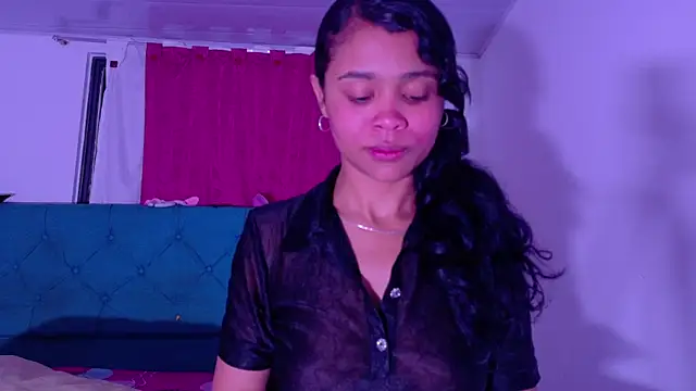 Snapshot of Kristall_06 chatting on July 2026 05:29:01 AM Kristall 06 online show from July 2026 05:29:01 AM