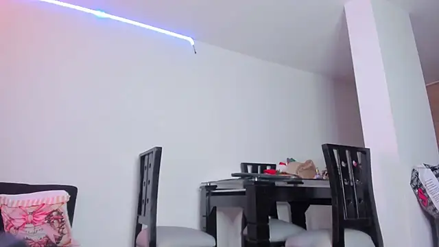 Cloekatz  online show from November 2025 01:39:02 AM