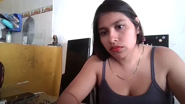 Snapshot of zairabreze chatting on October 2025 06:43:01 PM zairabreze online show from October 2025 06:43:01 PM