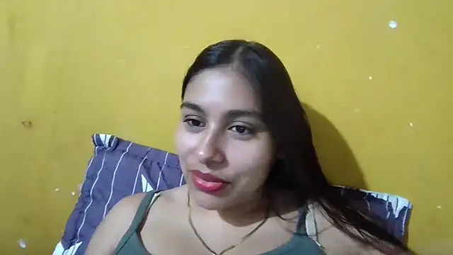 Snapshot of zairabreze chatting on October 2025 03:35:02 PM zairabreze online show from October 2025 03:35:02 PM