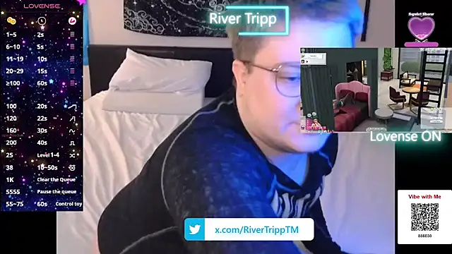 Snapshot of RiverTripp chatting on June 2026 03:44:01 AM RiverTripp online show from June 2026 03:44:01 AM