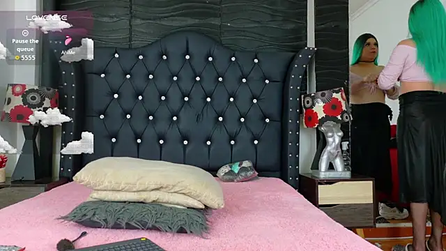 Keysha Queen  online show from September 2025 12:27:02 PM
