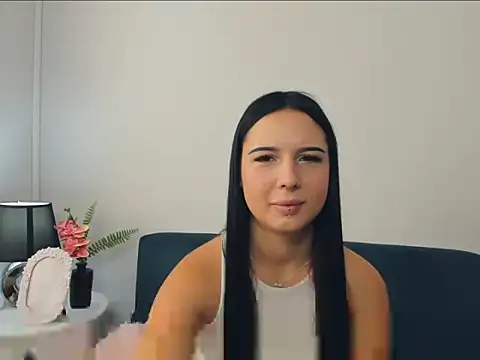 Snapshot of TaliaAdorable chatting on October 2025 07:43:02 AM TaliaAdorable online show from October 2025 07:43:02 AM