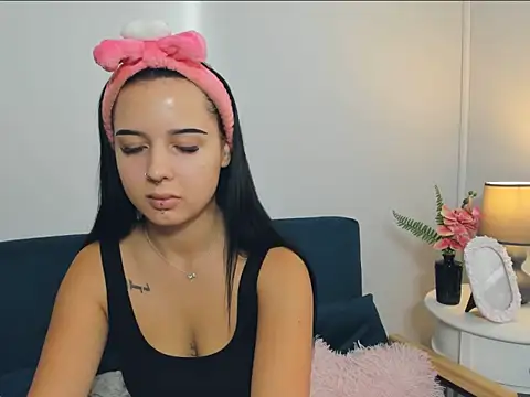 Snapshot of TaliaAdorable chatting on October 2025 07:05:01 AM TaliaAdorable online show from October 2025 07:05:01 AM