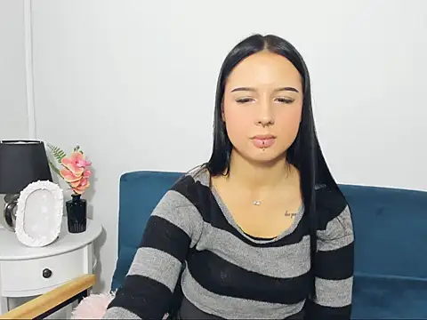 Snapshot of TaliaAdorable chatting on October 2025 07:51:02 AM TaliaAdorable online show from October 2025 07:51:02 AM