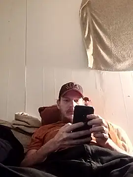 Snapshot of Poundtown1226 chatting on February 2026 02:41:01 AM Poundtown1226 online show from February 2026 02:41:01 AM