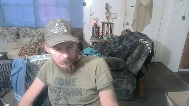 Poundtown1226 online show from September 2025 11:21:01 PM