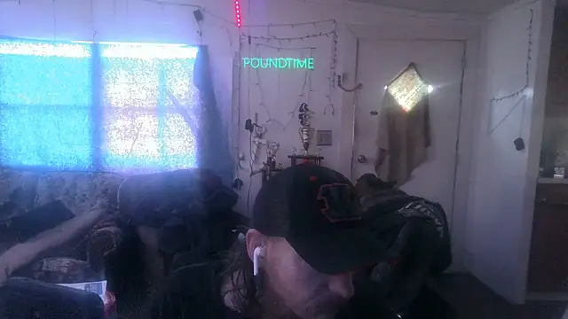 Poundtown1226 online show from January 2026 07:08:01 PM