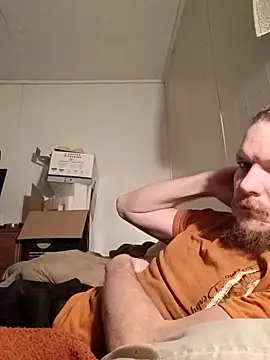 Snapshot of Poundtown1226 chatting on February 2026 12:33:01 AM Poundtown1226 online show from February 2026 12:33:01 AM