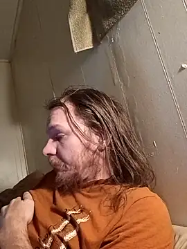 Snapshot of Poundtown1226 chatting on February 2026 12:27:01 PM Poundtown1226 online show from February 2026 12:27:01 PM