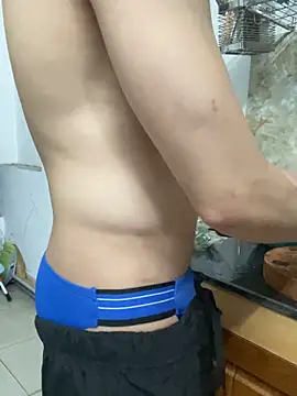 Snapshot of anhkiet_huang chatting on April 2026 01:01:02 PM anhkiet huang online show from April 2026 01:01:02 PM