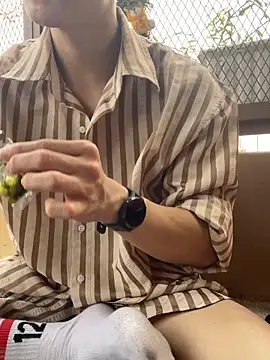 anhkiet huang online show from December 2025 07:46:02 AM