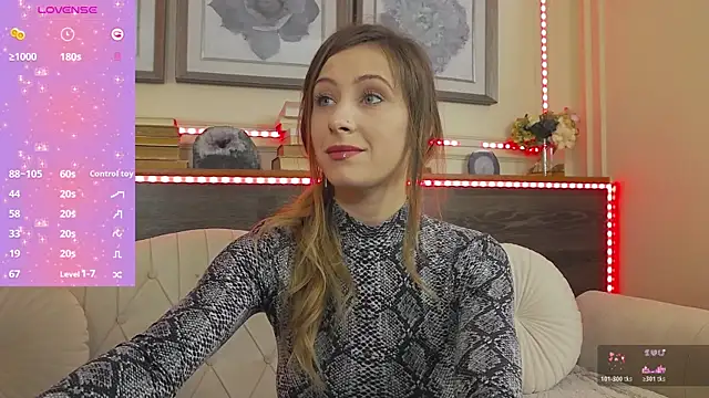 Snapshot of MuseDollX chatting on November 2025 07:18:01 PM MuseDollX online show from November 2025 07:18:01 PM