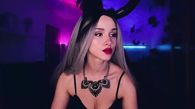 MistressJolie online show from November 2025 03:54:02 AM