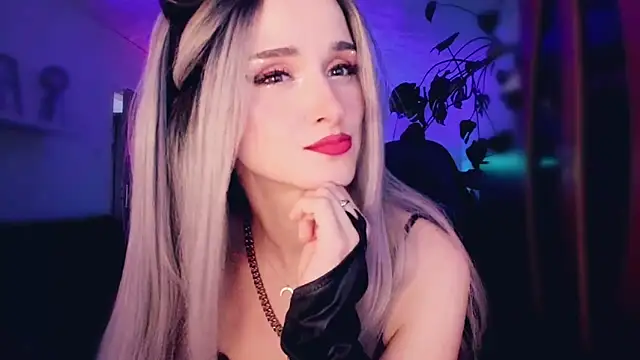 MistressJolie online show from October 2025 10:58:02 AM