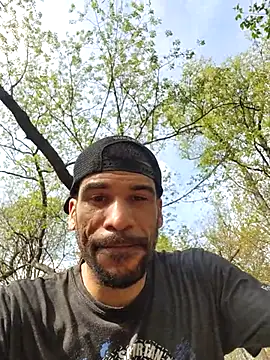 Snapshot of GuyInNY chatting on April 2026 07:40:02 PM GuyInNY online show from April 2026 07:40:02 PM