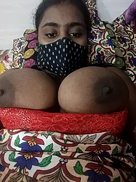 Snapshot of Schii69 chatting on November 2025 04:40:02 PM Schii69 online show from November 2025 04:40:02 PM