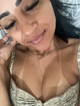 Katianesantos online show from September 2025 08:21:01 AM