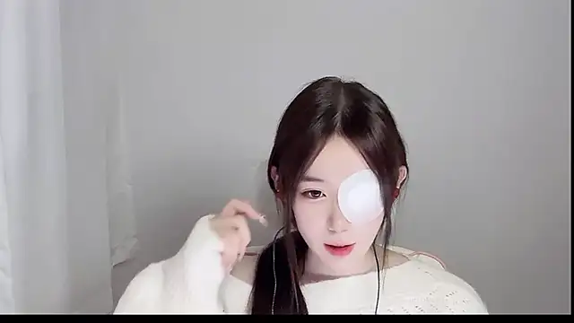 Xiao-runbao online show from October 2025 01:41:02 PM