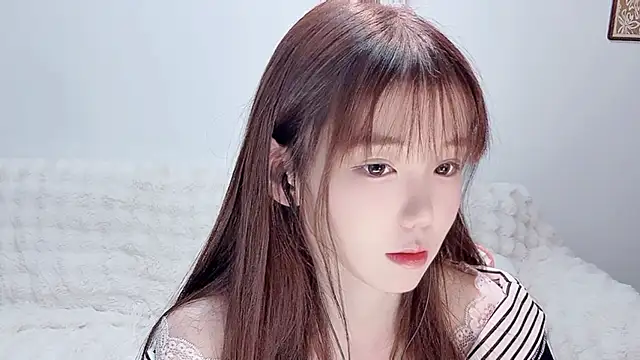 Snapshot of Xiao-runbao chatting on December 2025 01:21:02 PM Xiao-runbao online show from December 2025 01:21:02 PM