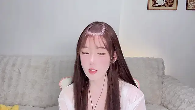 Snapshot of Xiao-runbao chatting on November 2025 02:11:01 PM Xiao-runbao online show from November 2025 02:11:01 PM