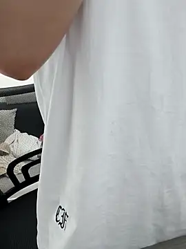 susu baby online show from April 2026 09:10:01 PM