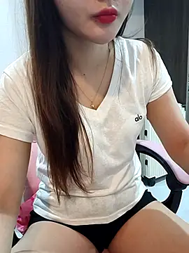 susu baby online show from April 2026 09:32:01 PM