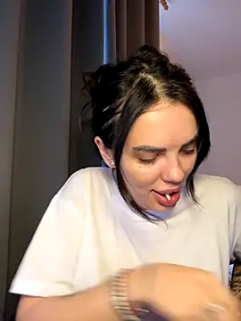 -RAHELA- online show from November 2025 10:54:01 AM