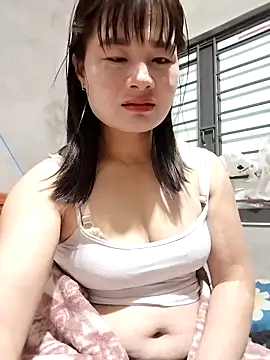 kute-00 online show from December 2025 02:32:01 PM