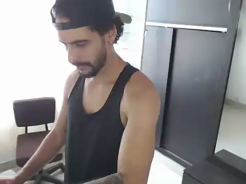 Snapshot of mochakkdj chatting on December 2025 02:52:01 PM mochakkdj online show from December 2025 02:52:01 PM