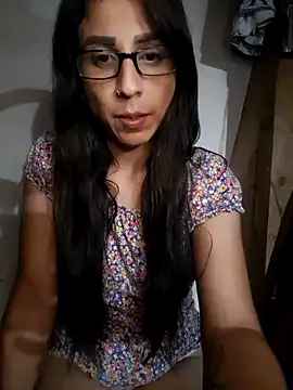 Snapshot of Lindasimpson chatting on September 2025 11:32:01 AM Lindasimpson online show from September 2025 11:32:01 AM