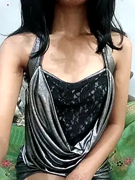 Daizy Shah online show from March 2026 05:38:02 PM