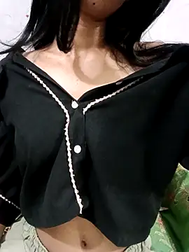 Daizy Shah online show from February 2026 05:12:02 PM