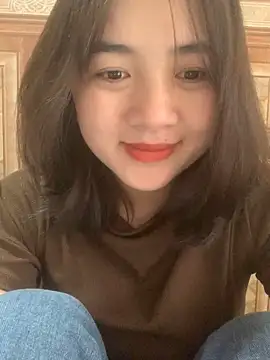 Lonnina online show from October 2025 02:10:02 AM